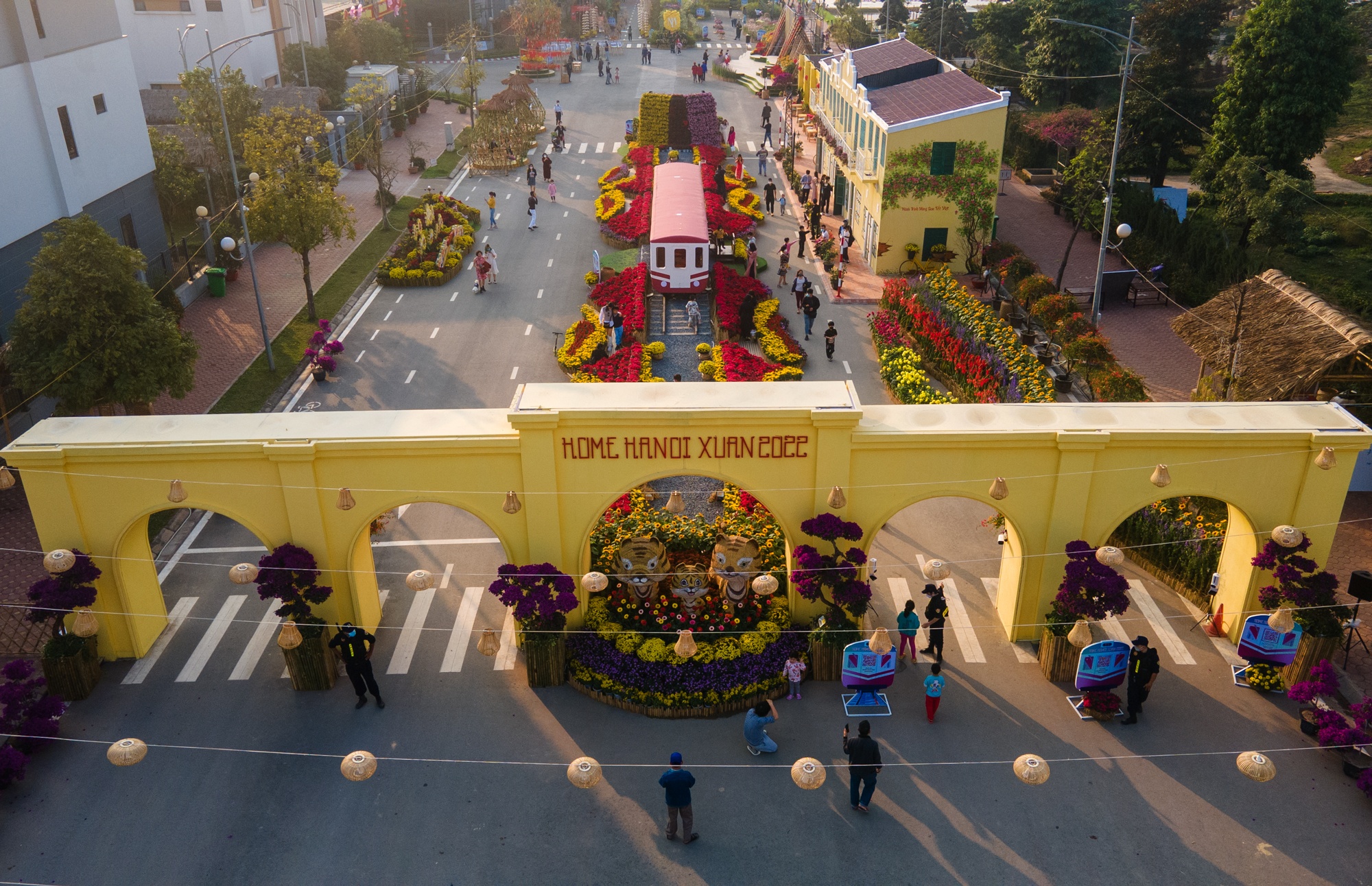 Phu Long,  Mailand Hanoi City anh 1