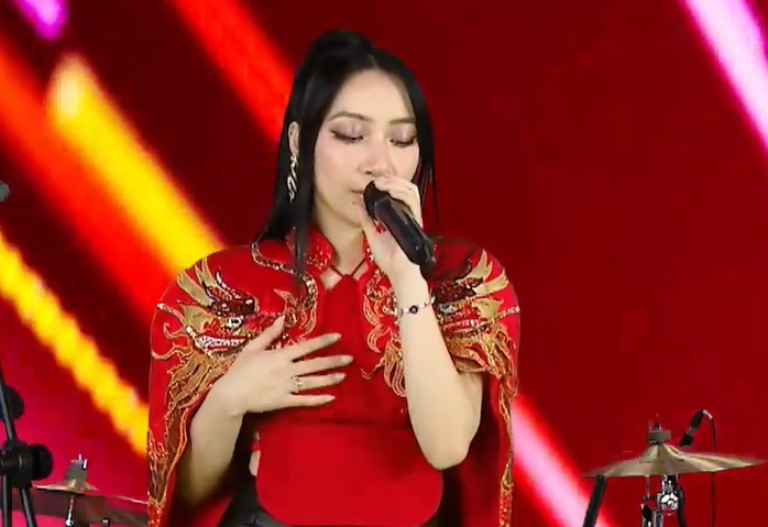 Dem nhac thuc te ao  hap dan cua bia 333 hinh anh