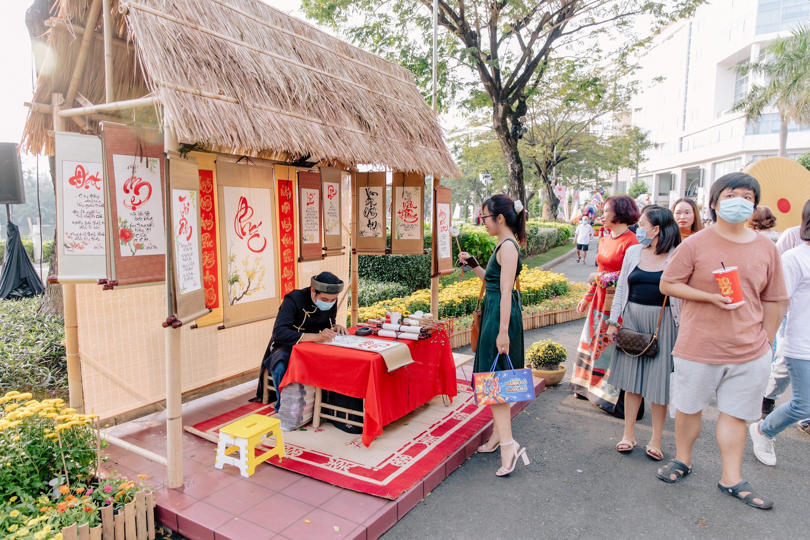 Le hoi hoa xuan Phu My Hung anh 9