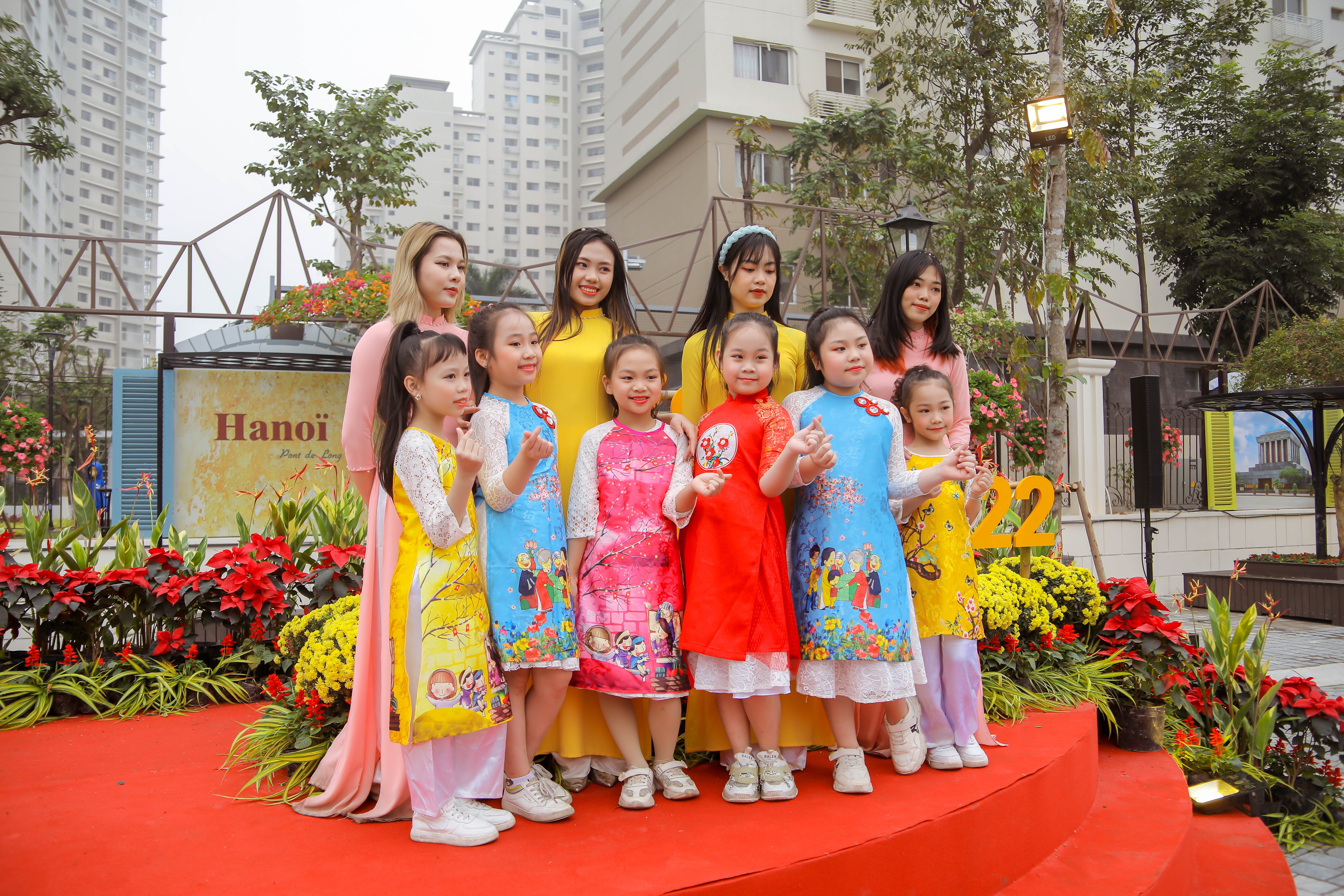 Home Hanoi Xuan 2022,  Phu Long anh 12