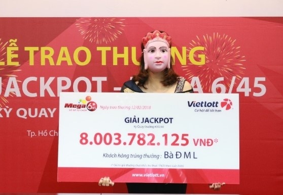 Nhieu ty phu Vietlott xuat hien ngay dip Tet Nguyen dan hinh anh