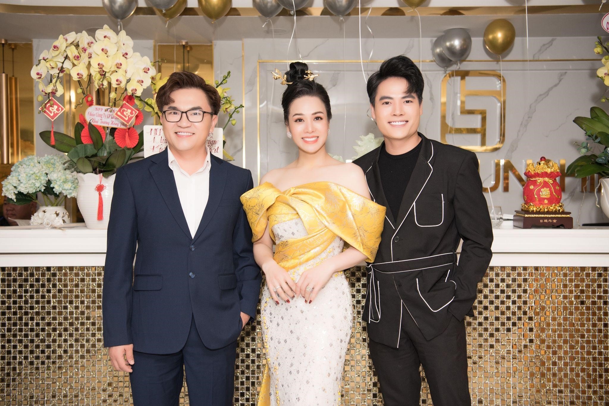Nhật Kim Anh  ảnh 4 Nhat Kim Anh anh 4