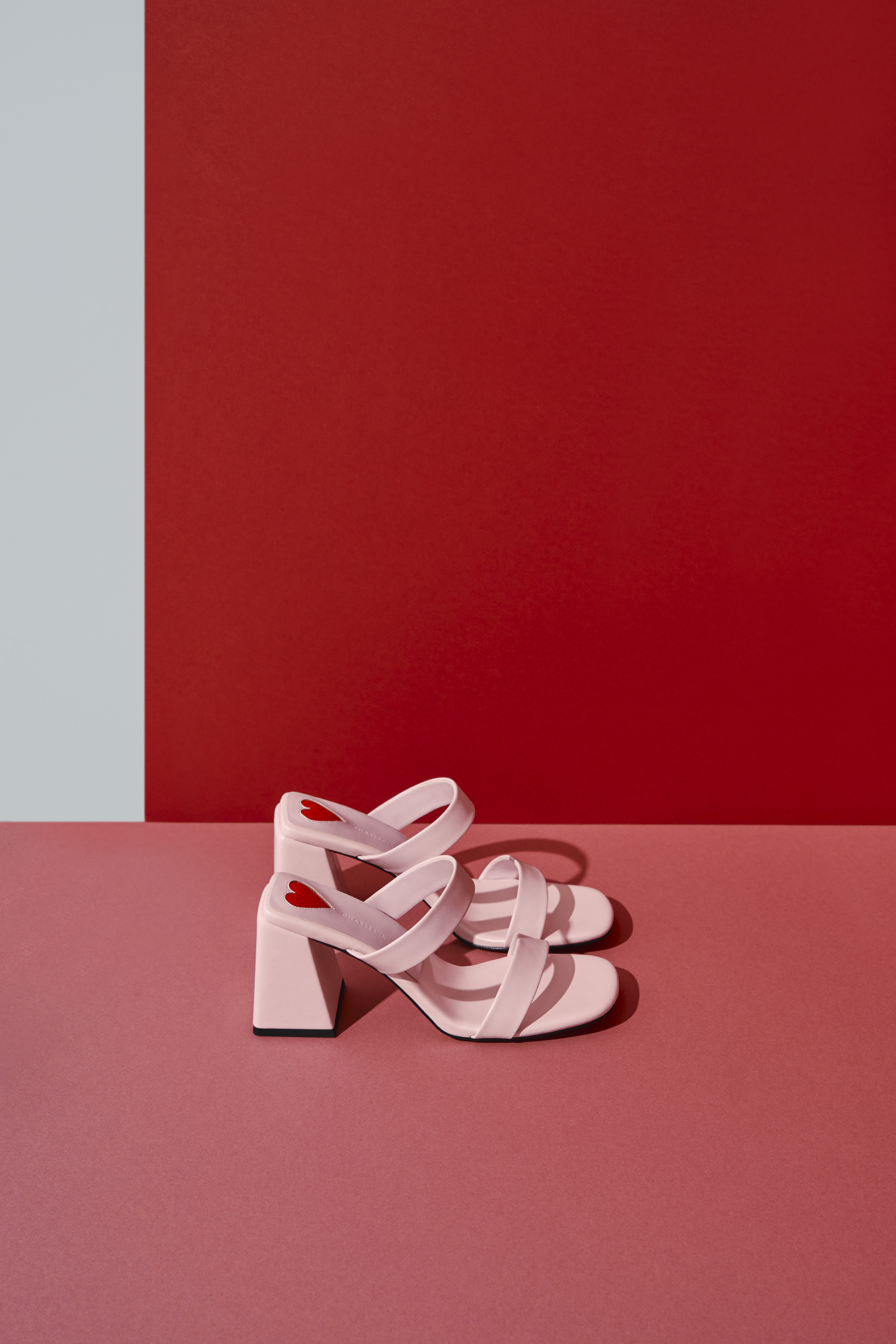 Thoi trang Charles & Keith anh 6