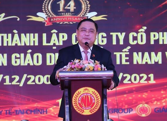 Tap doan Giao duc Quoc te Nam Viet vung vang sau dai dich hinh anh