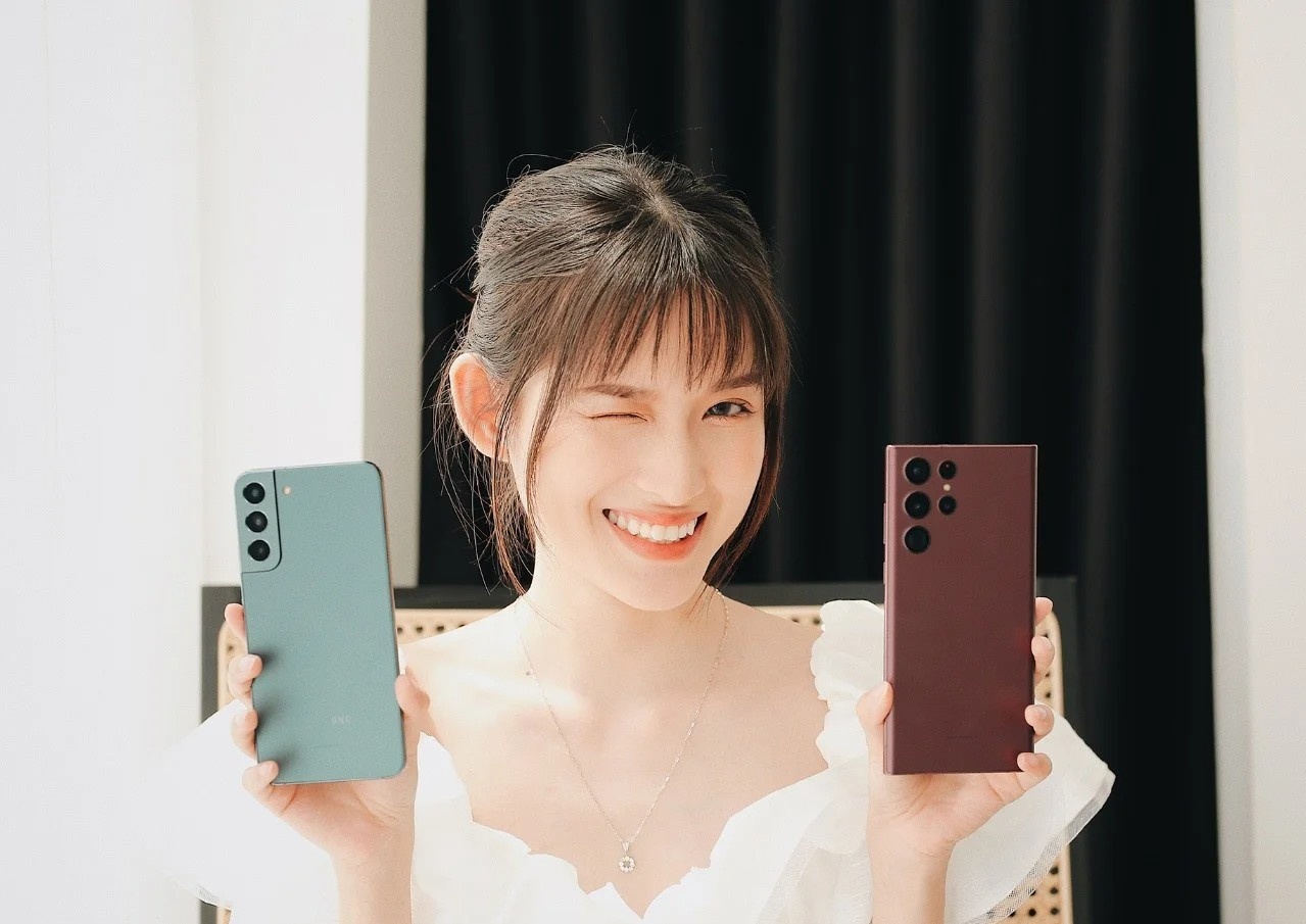 Mua Galaxy S22 tai FPT Shop voi 10% gia may hinh anh