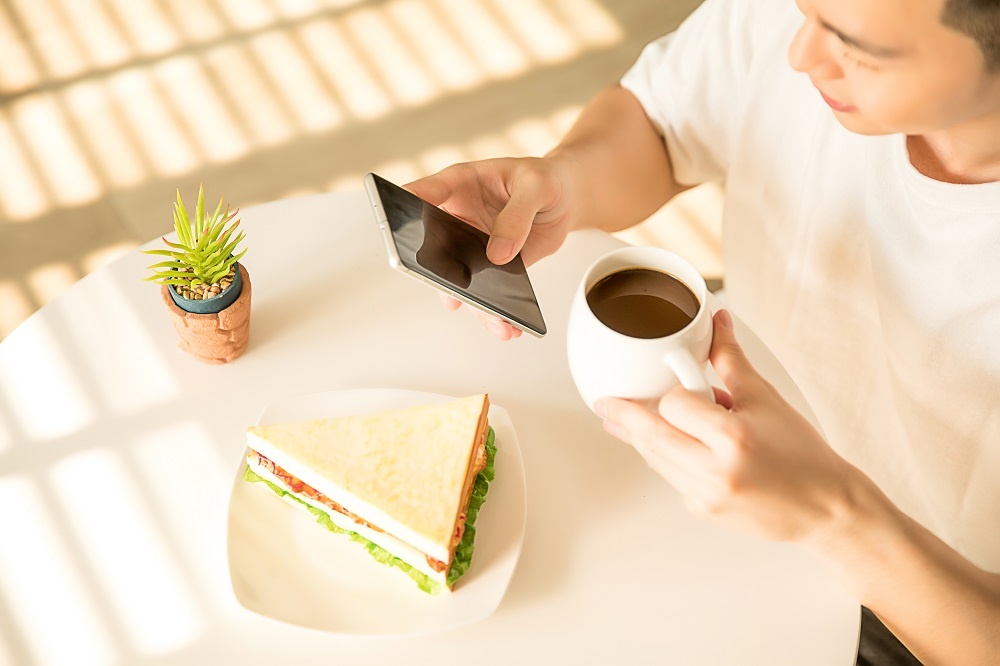 Nap nang luong tich cuc voi 4 hoat dong chill tai nha don gian hinh anh