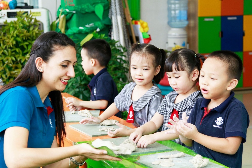 giao duc chuan quoc te,  hoc sinh mam non anh 4