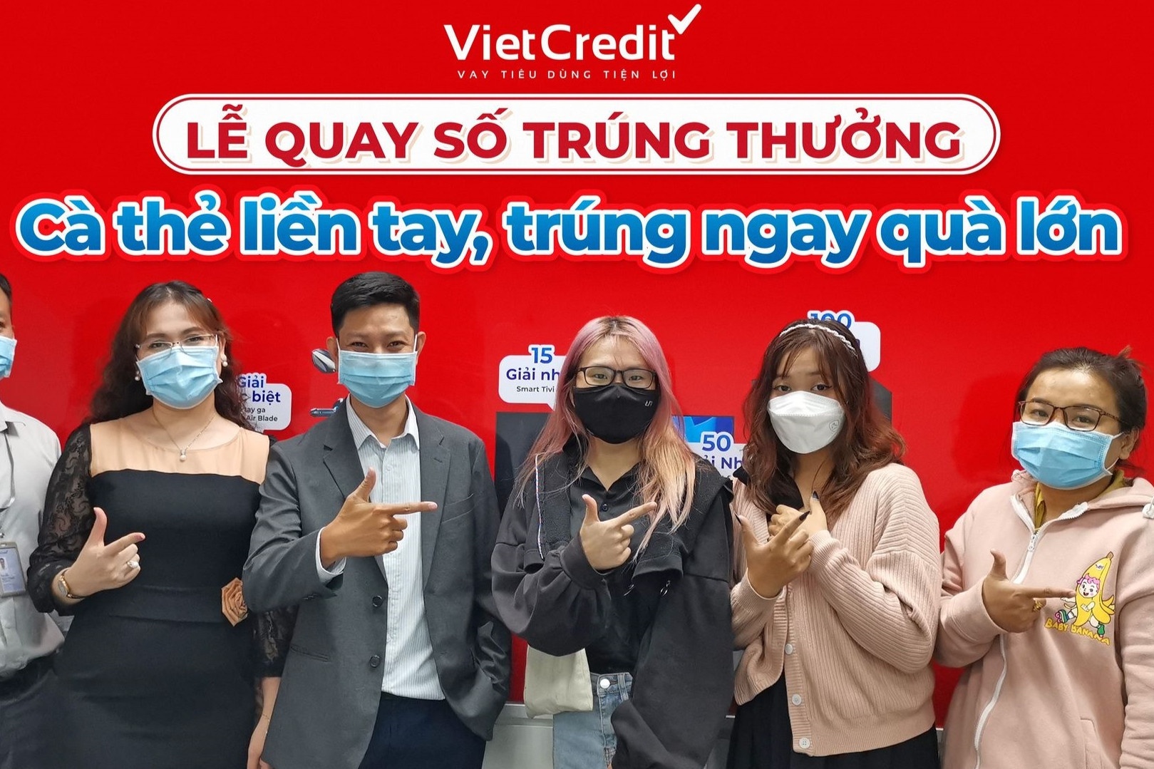 356 khach hang VietCredit trung xe tay ga, do dien may hinh anh