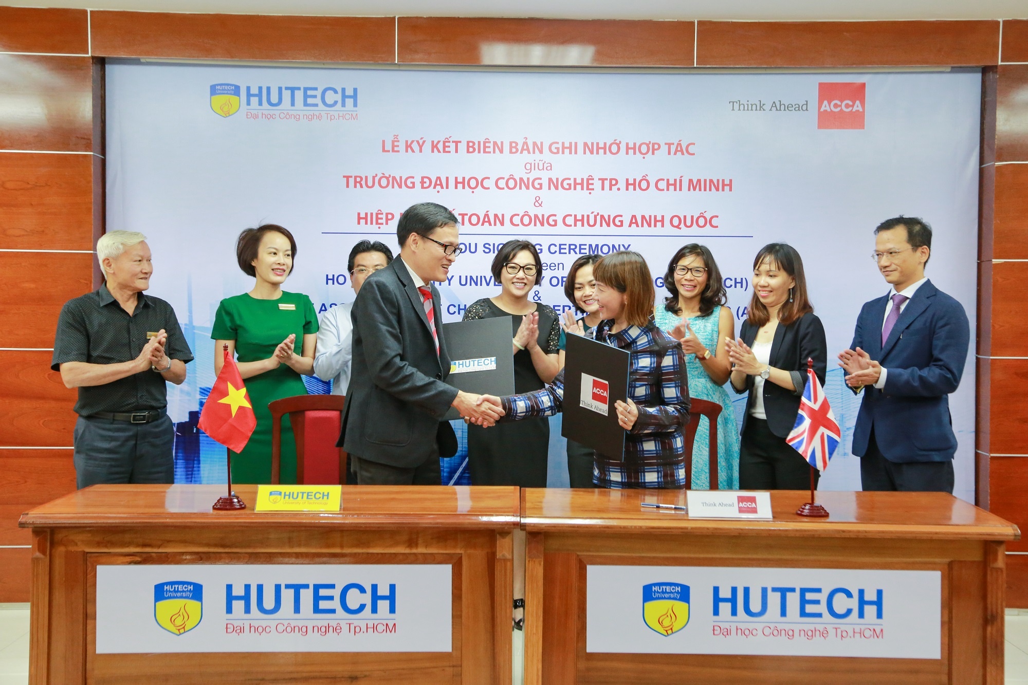 Hutech,  nganh ke toan anh 4