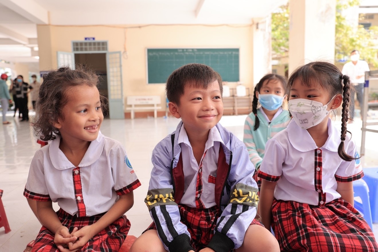 Best Express làm từ thiện ảnh 4 Best Express lam tu thien anh 4