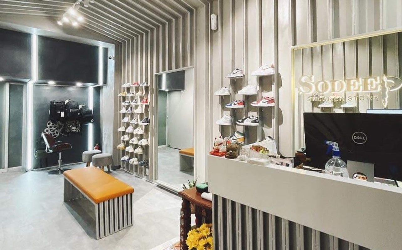 Sodeep Sneaker giam den 50% toan bo san pham dip 8/3 hinh anh