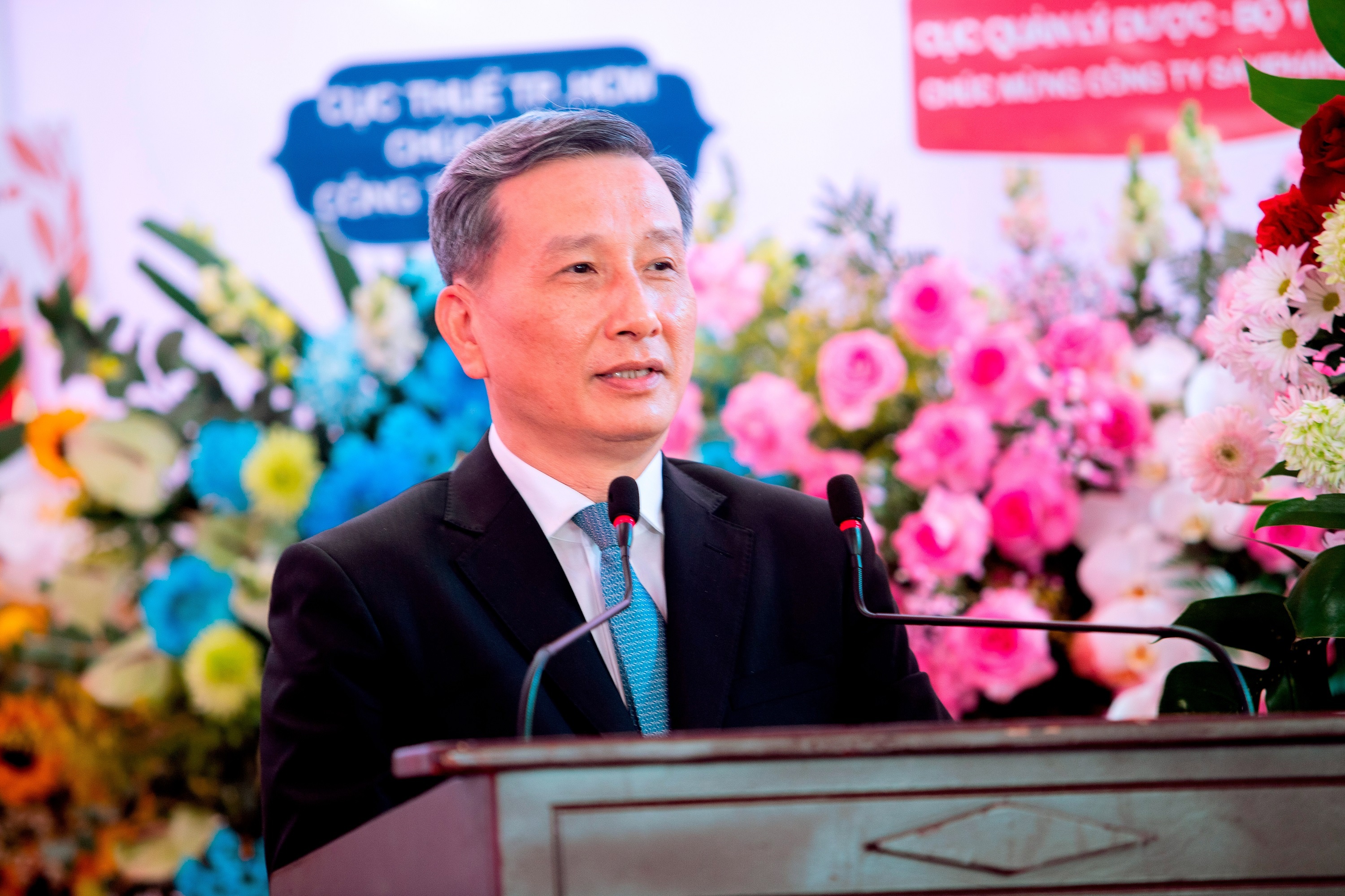 cong ty duoc,  suc khoe anh 2