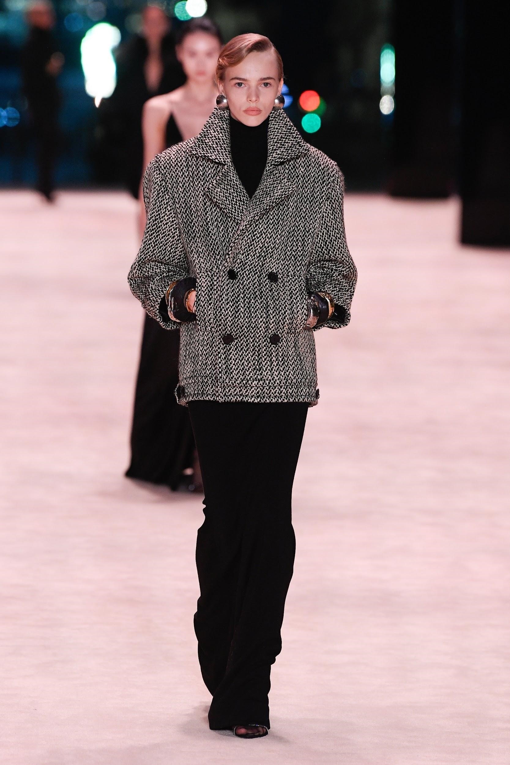 Yves Saint Laurent ảnh 10 Yves Saint Laurent anh 10