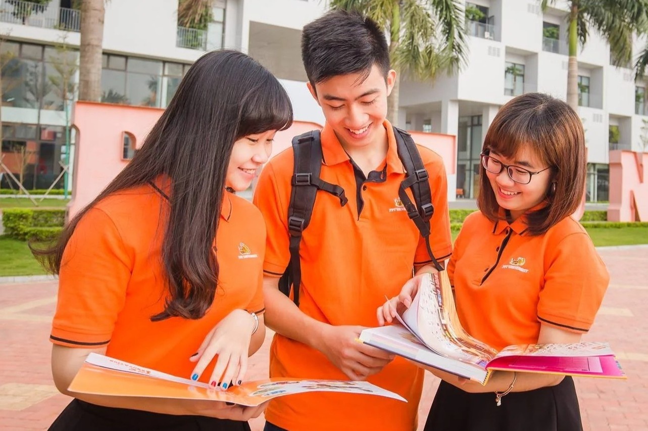 Diem hoc ba giam ap luc mua tuyen sinh 2022 hinh anh