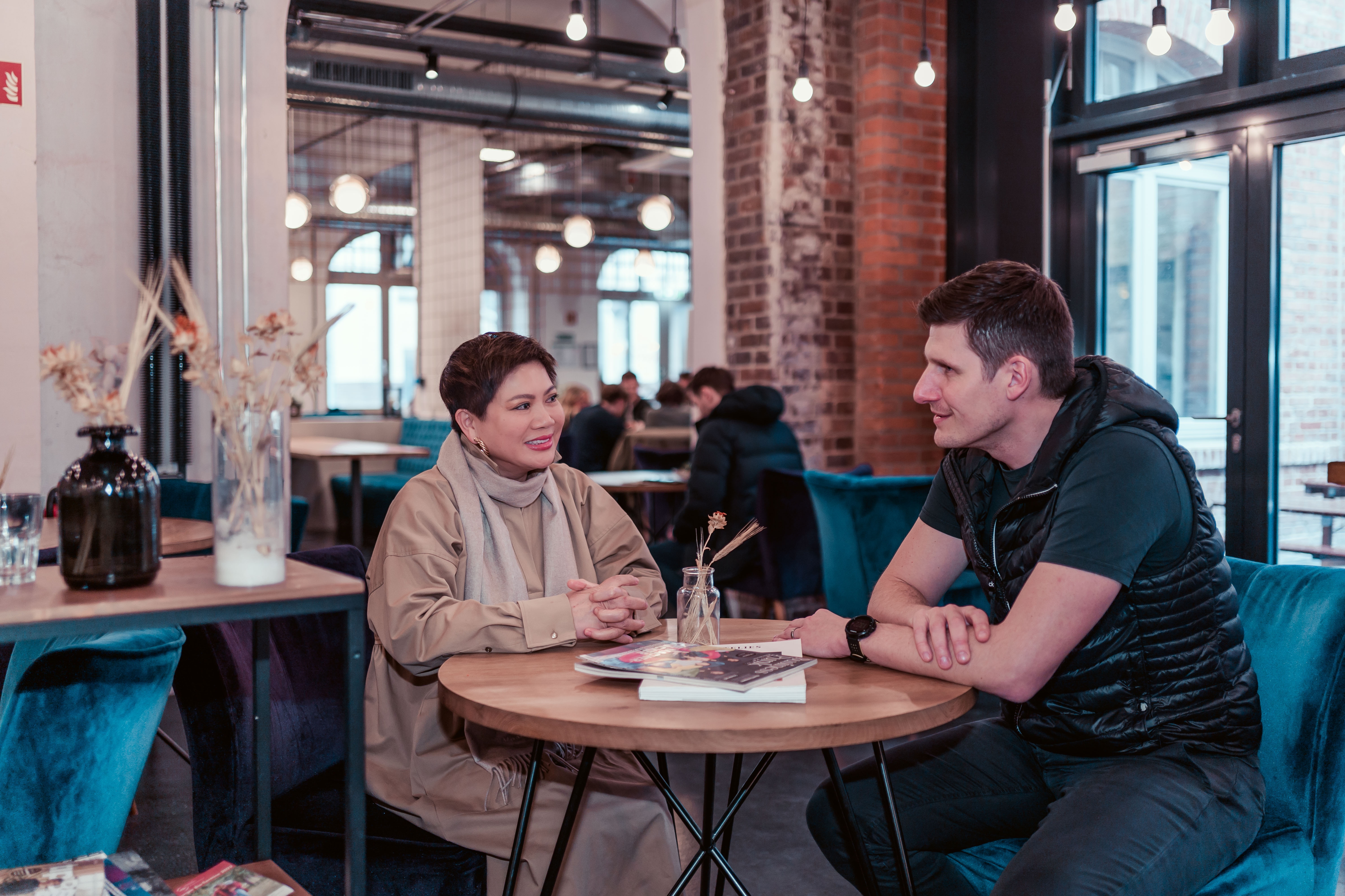 Shark Lien vi cong dong anh 1