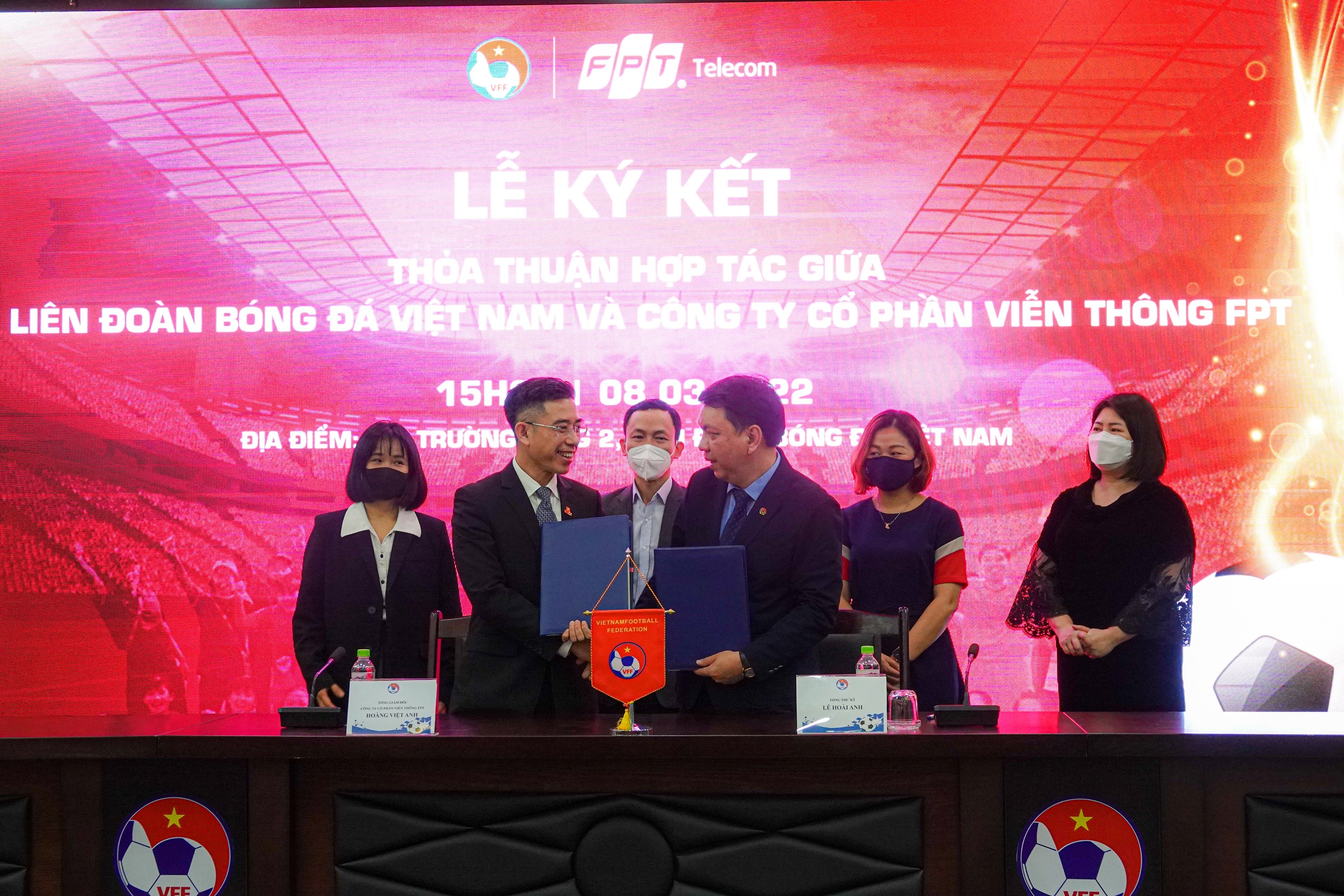 bong da nu,  FPT anh 1