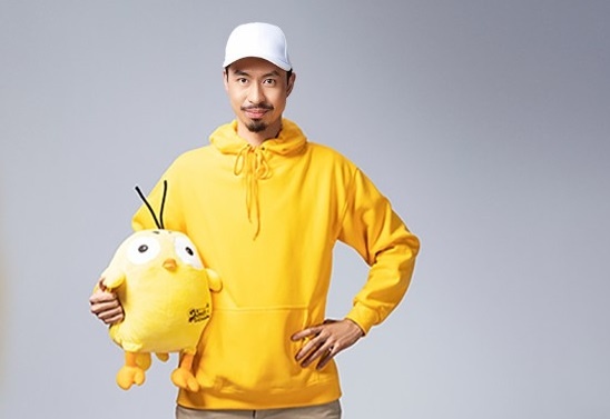 Den Vau va man bat tay de doi voi nha phat hanh Gunny Origin hinh anh