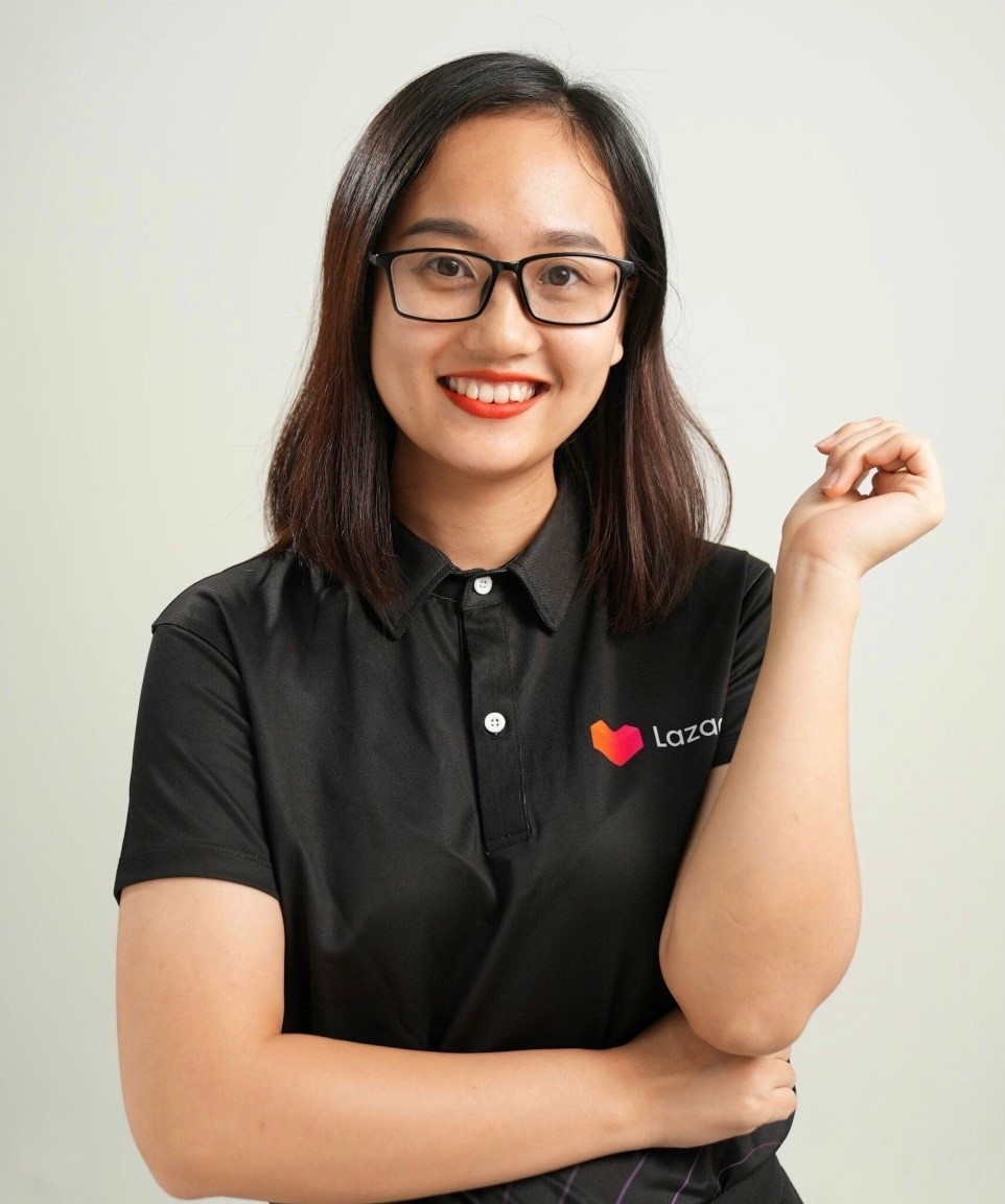 Nhung nguoi Phu nu Tien phong Lazada anh 1