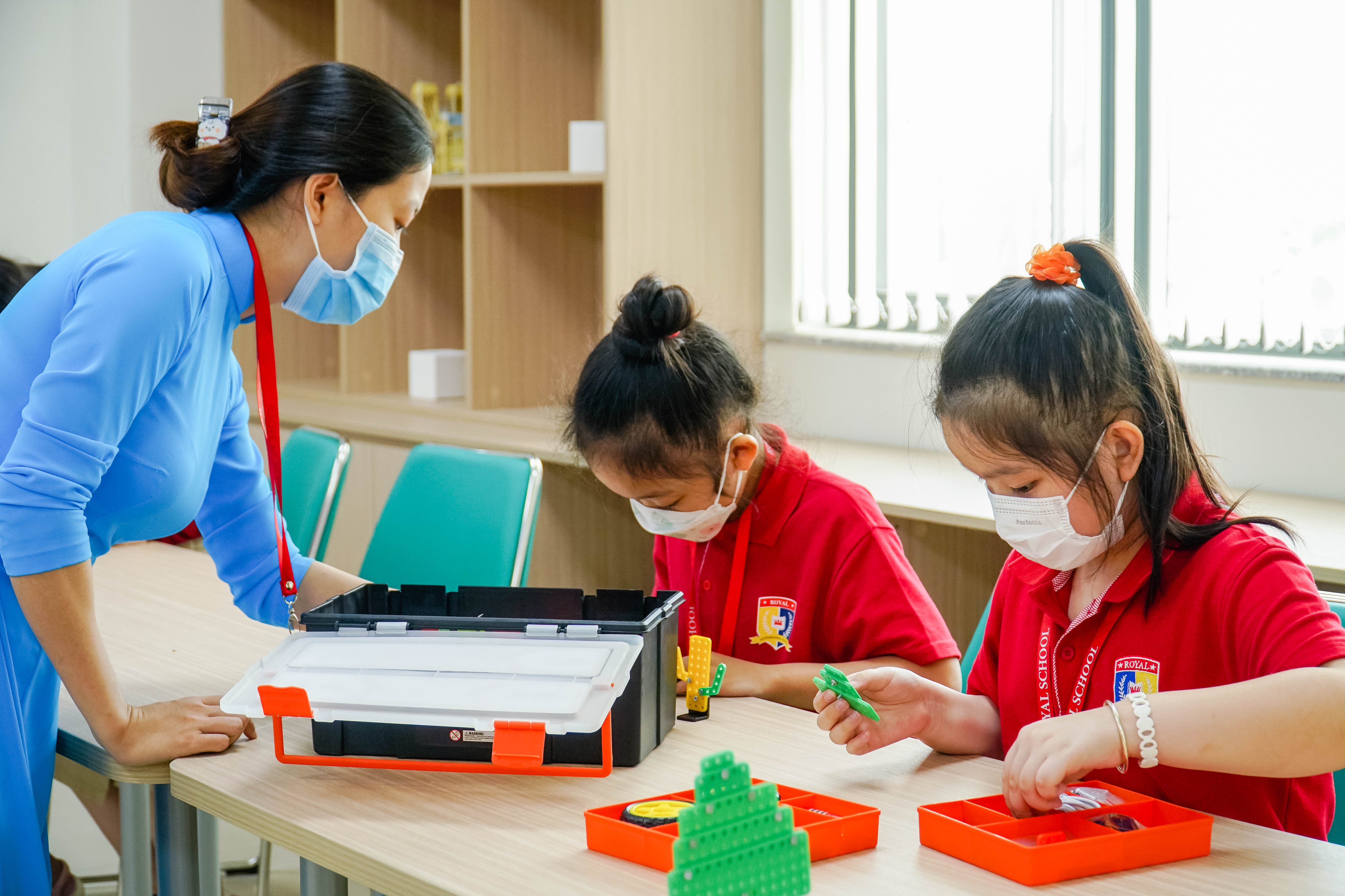 STEM Robotics,  Royal School  ảnh 4 STEM Robotics,  Royal School anh 4
