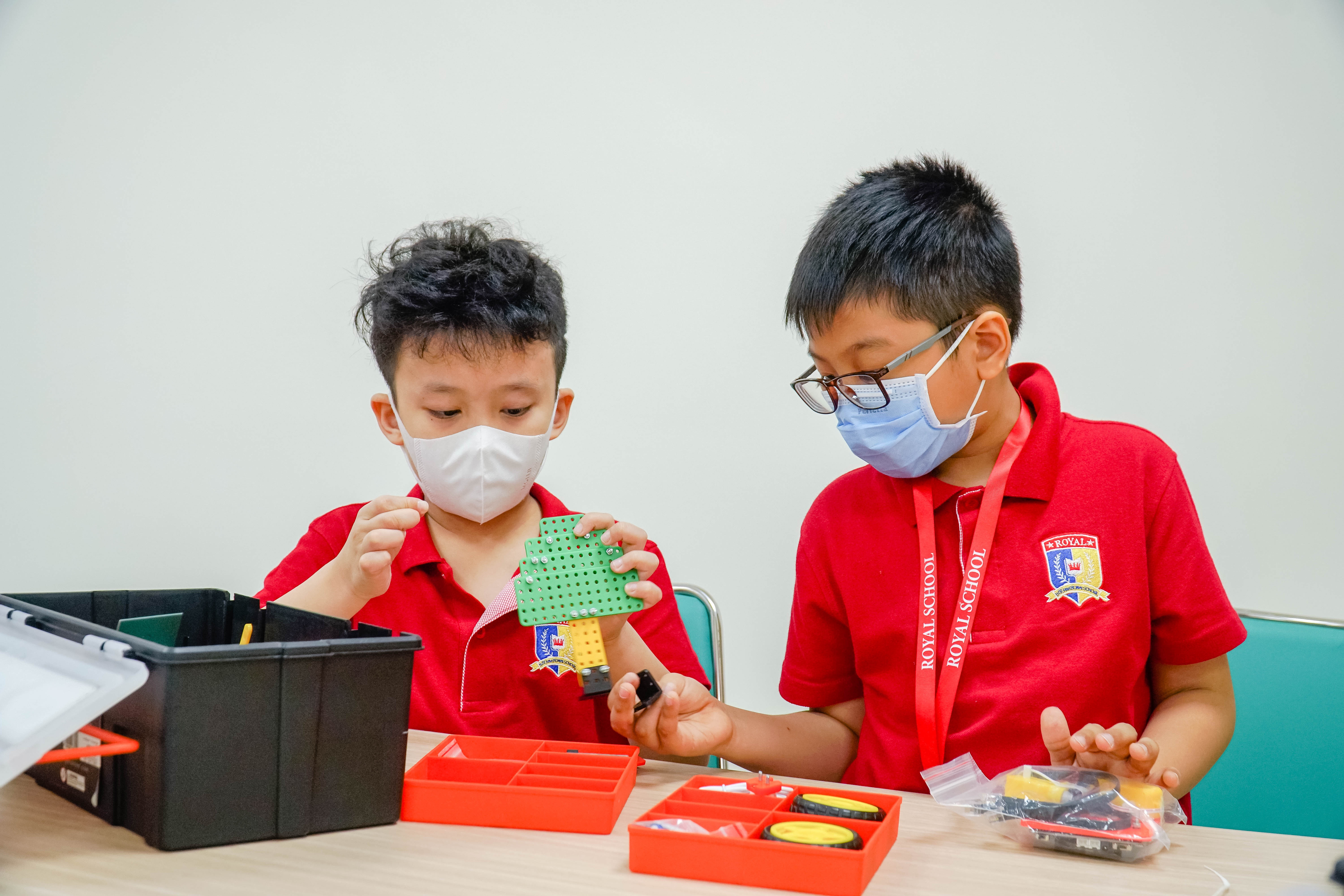 STEM Robotics,  Royal School  ảnh 2 STEM Robotics,  Royal School anh 2