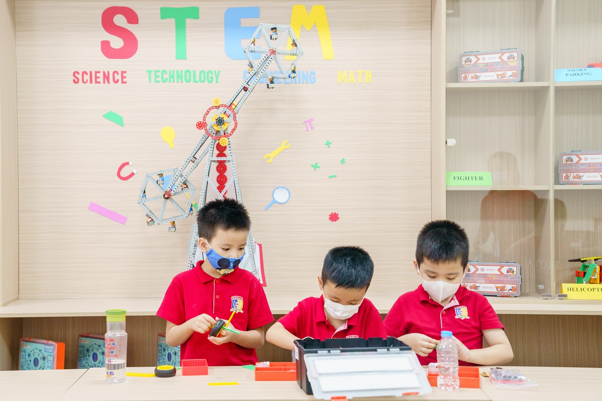 STEM Robotics,  Royal School  ảnh 3 STEM Robotics,  Royal School anh 3