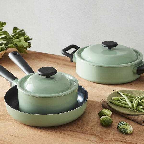 Them cam hung vao bep voi loat dung cu nau nuong pastel gia 'hat de' hinh anh