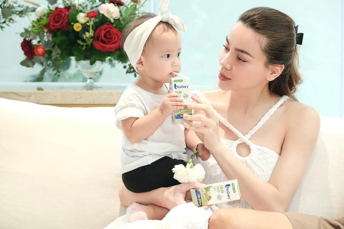 Gia dinh Ho Ngoc Ha anh 3