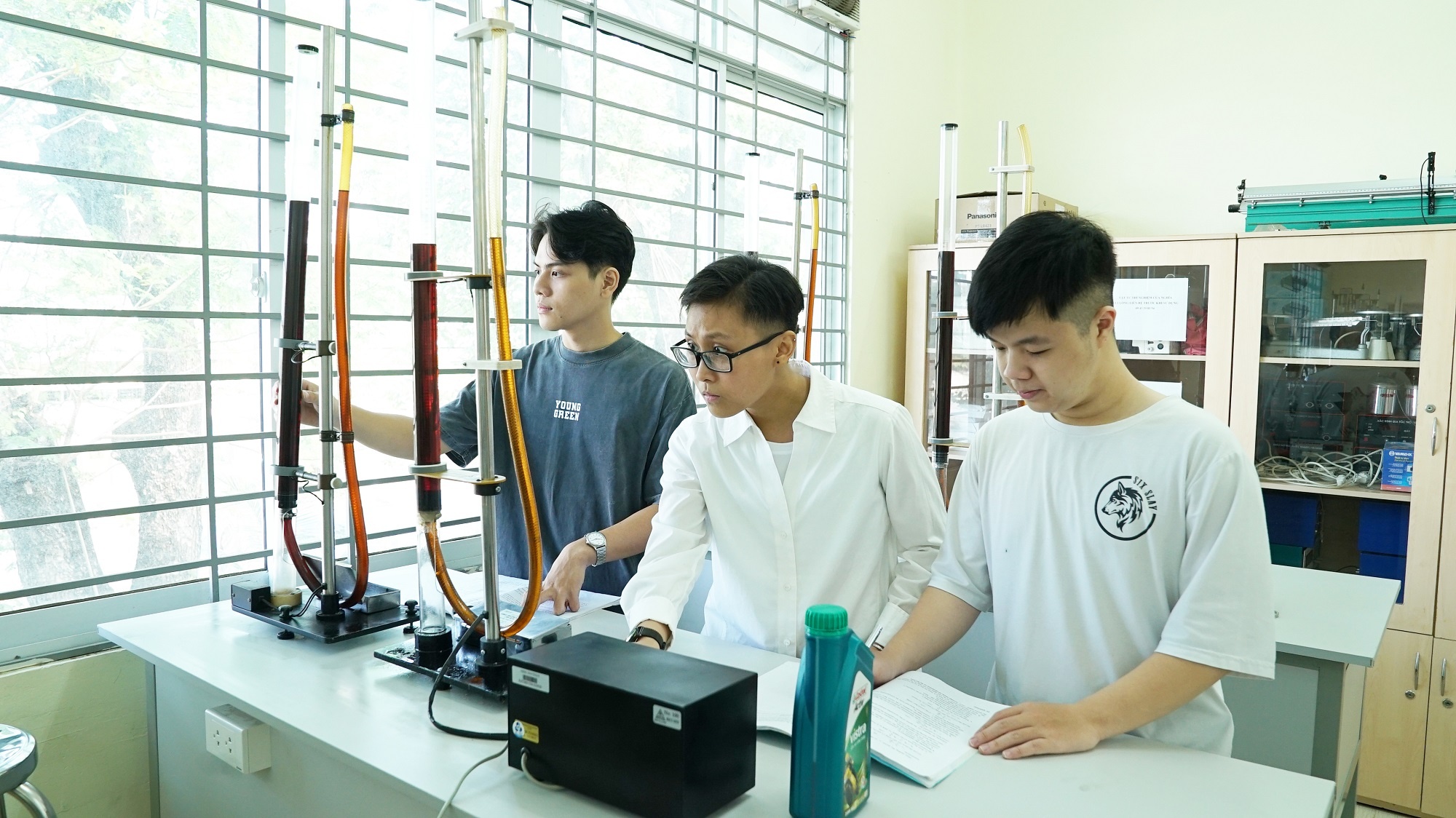 Truong DH Bach khoa (DHBK) - DH Quoc gia TP.HCM anh 1