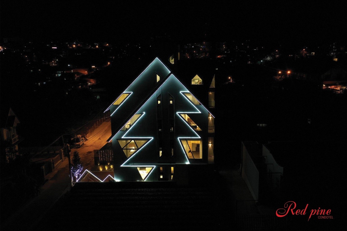 Redpine Condotel anh 1