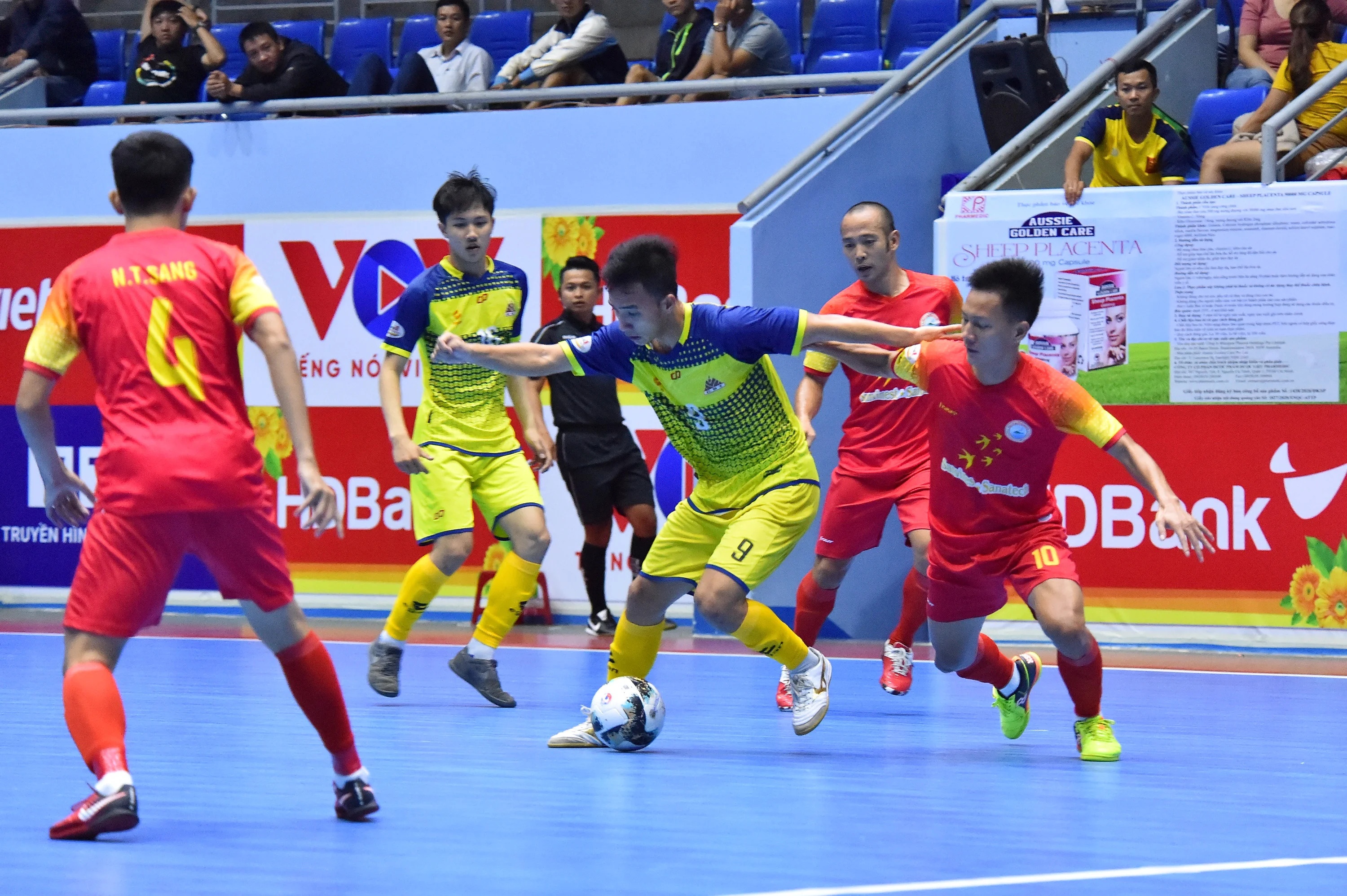 Futsal Viet Nam anh 4