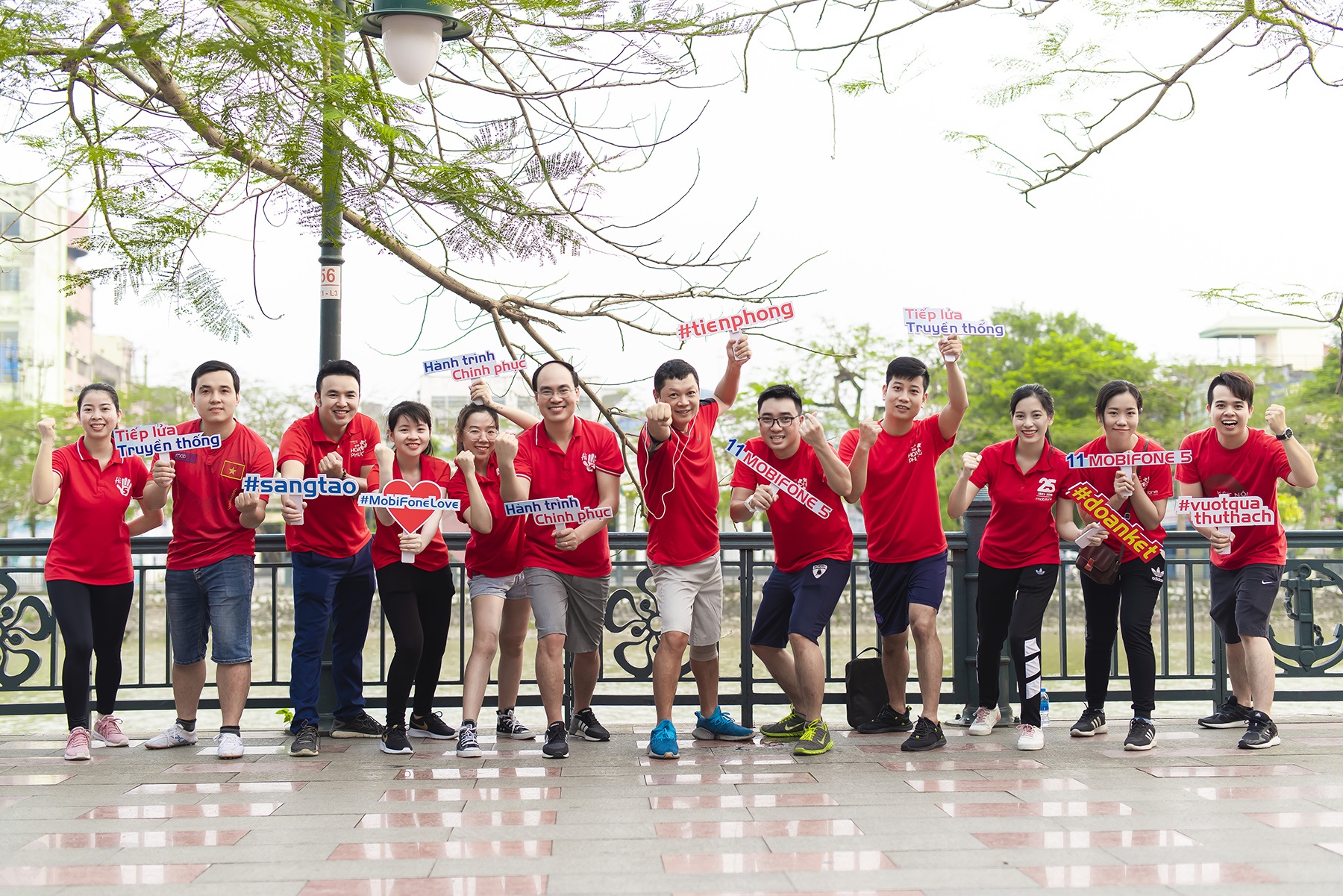 MobiFone,  doan thanh nien anh 3