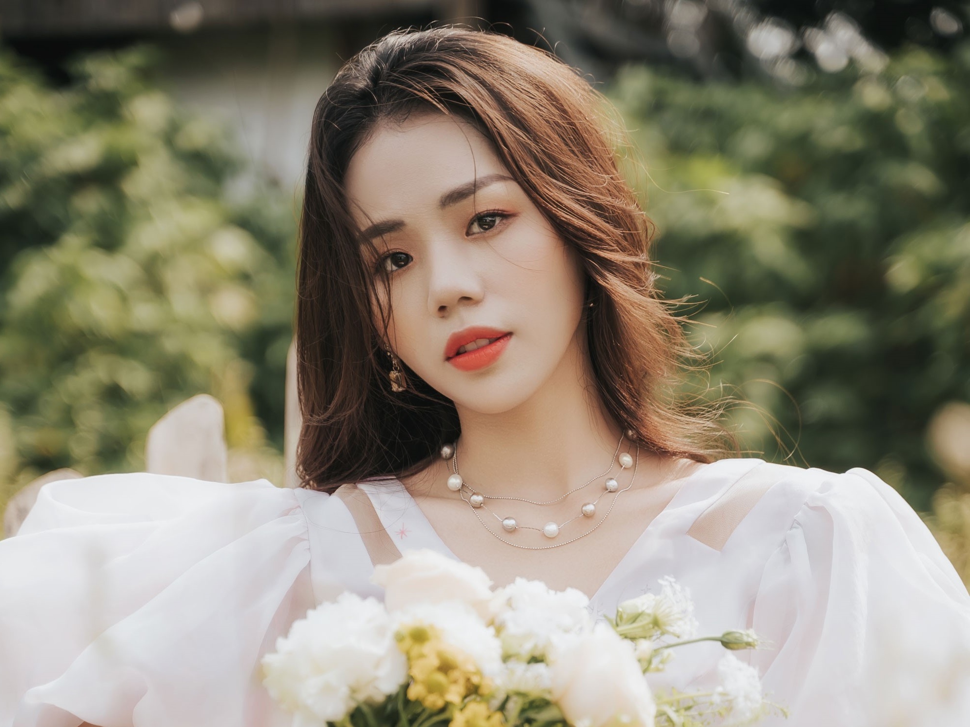 Ca khuc thu 5 dung dau #zingchart cua Huong Ly hinh anh