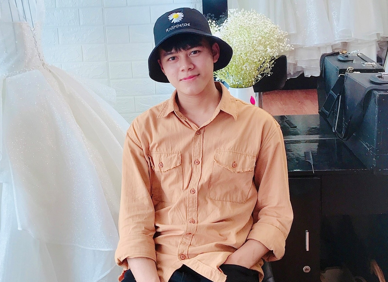 Hit moi cua giong ca 'Em la con thuyen co don' vao top 5 #zingchart hinh anh