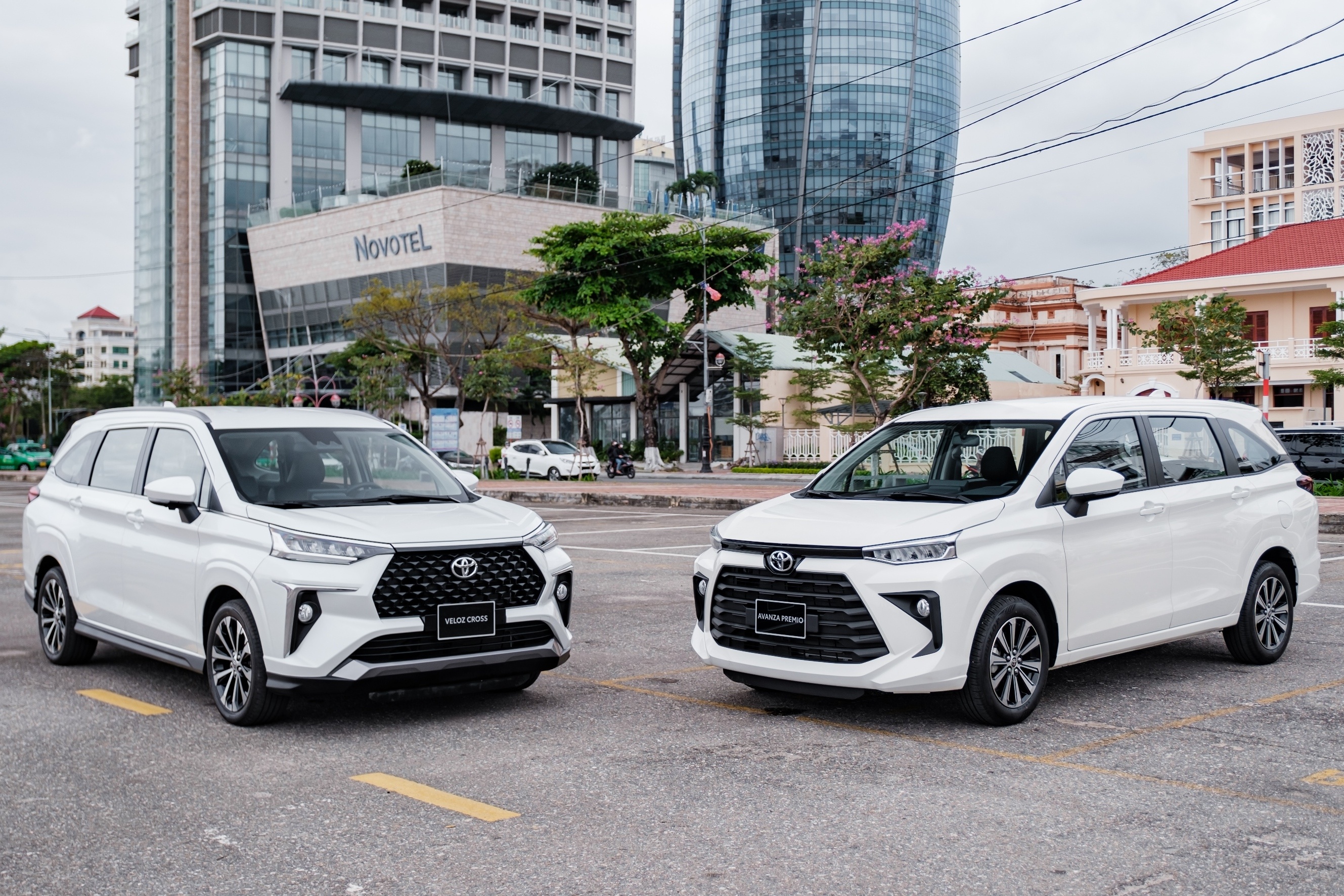 Toyota Avanza Premio va Veloz Cross gia tu 548 va 648 trieu dong hinh anh