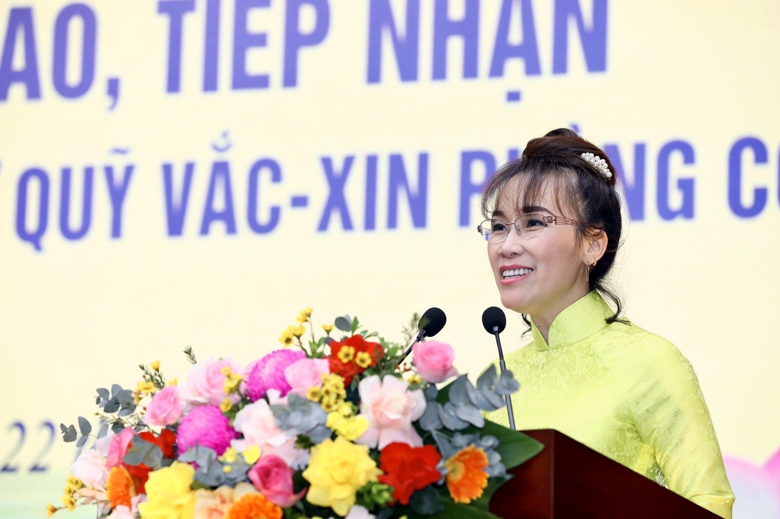 Sovico ban giao cong thanh toan truc tuyen quy vaccine phong Covid-19 hinh anh