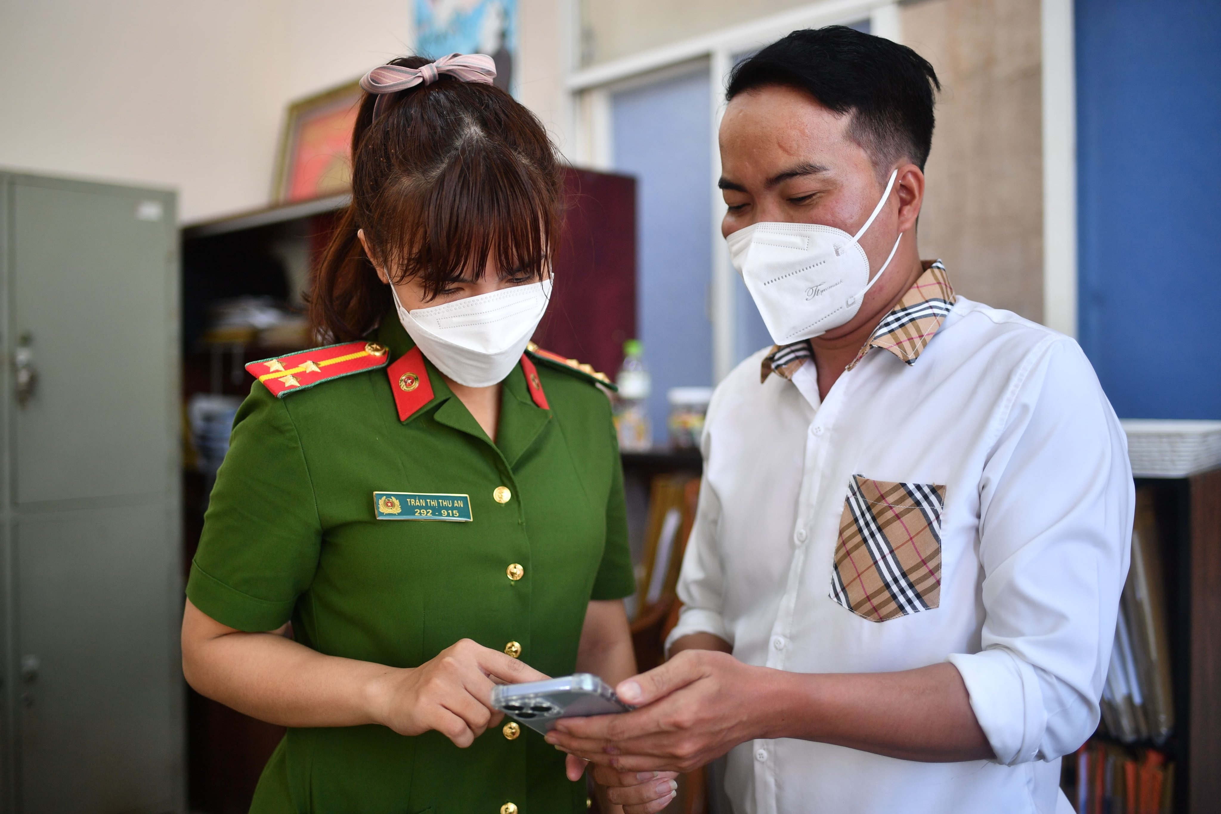 Cong an quan 12 TP.HCM,  Zalo anh 6