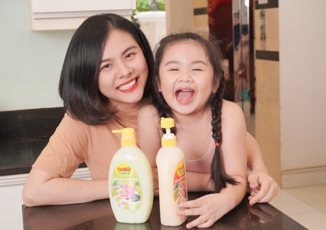 Dien vien Van Trang chia se ve trai nghiem tam cho con hinh anh