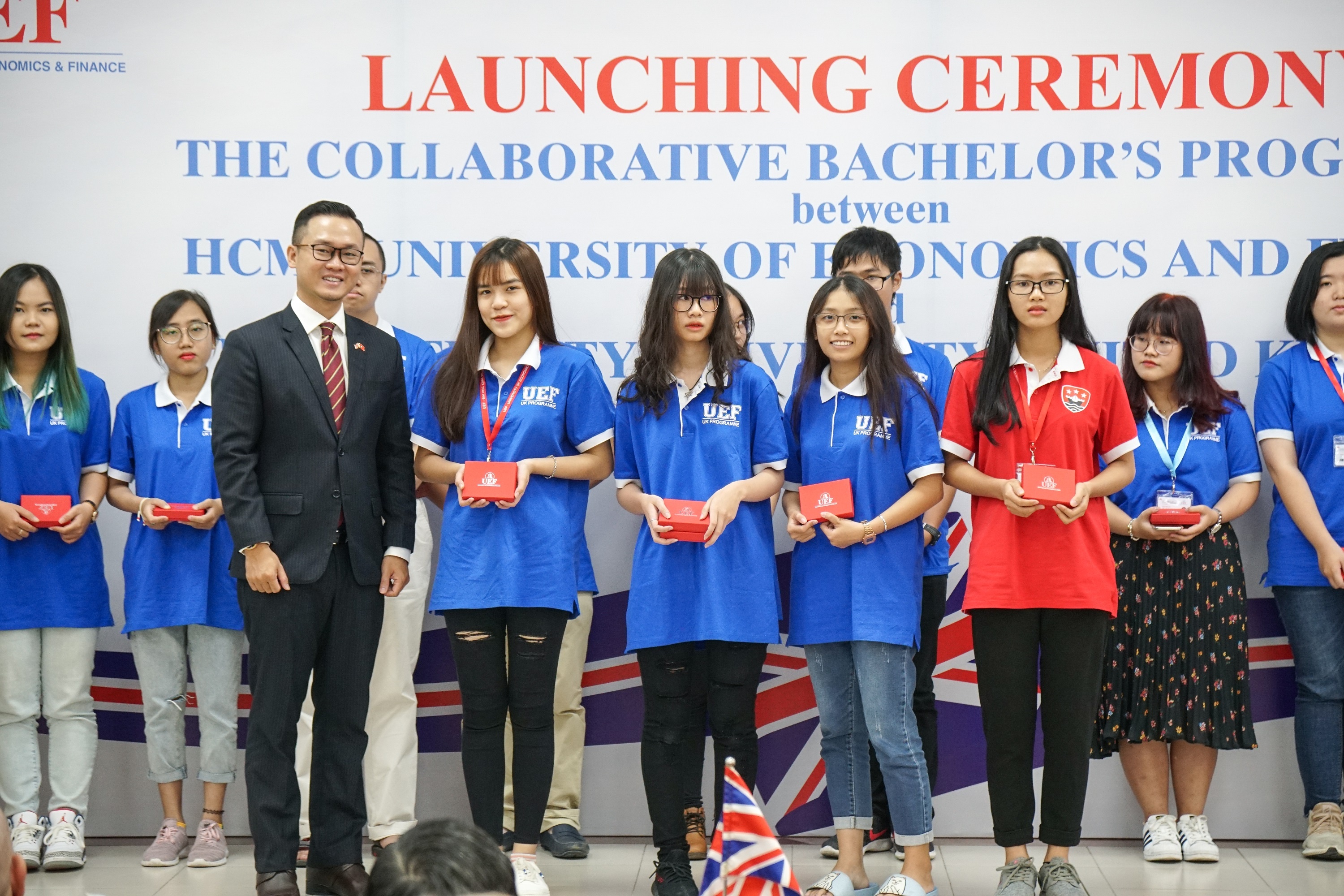 UEF,  tuyển sinh ảnh 1 UEF,  tuyen sinh anh 1