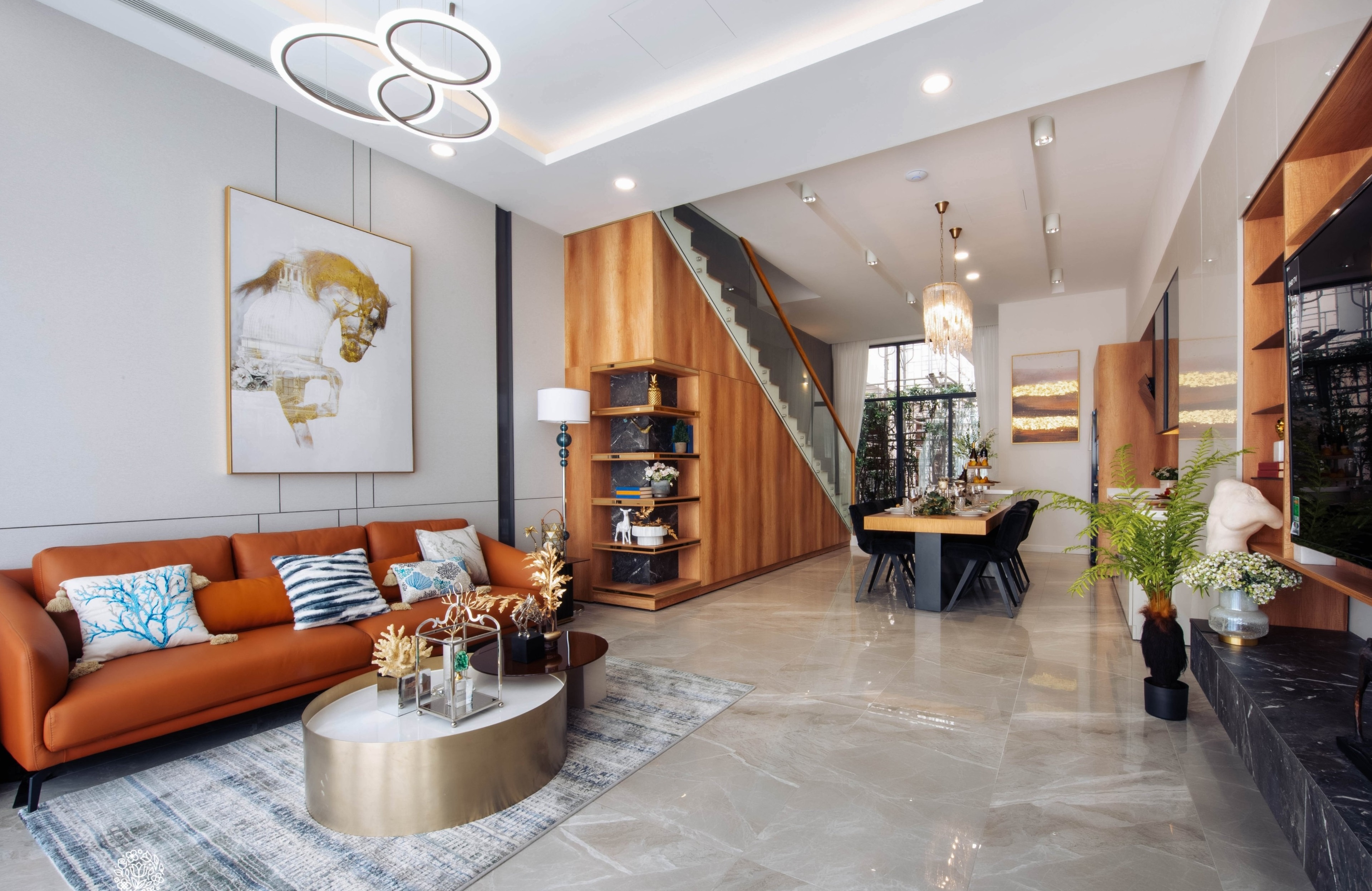 Green Center gia nhap thi truong BDS san golf hinh anh