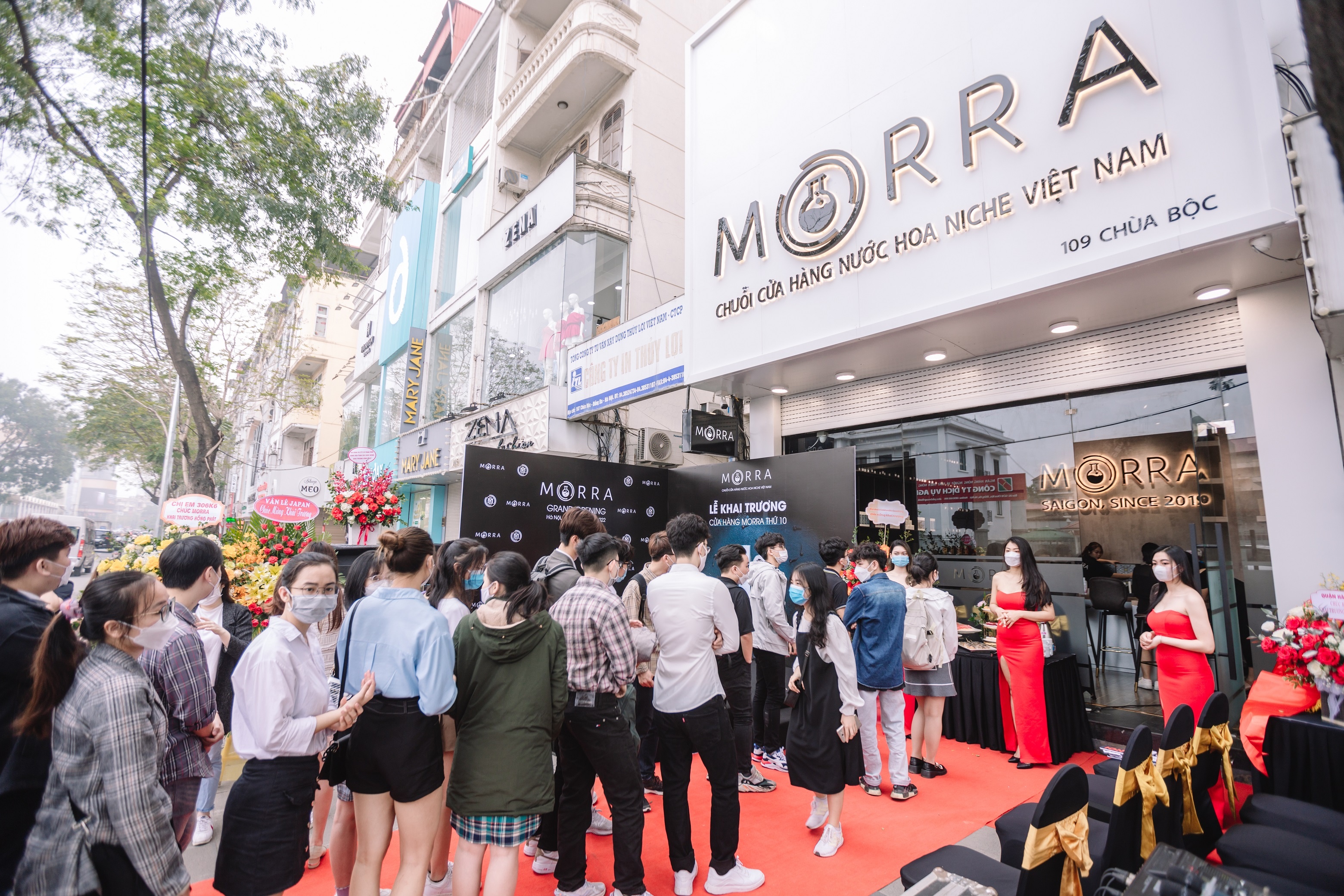 khai truong,  nuoc hoa anh 1