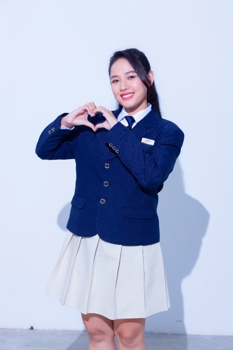 Dai hoc Quan ly va Cong nghe TP.HCM anh 2