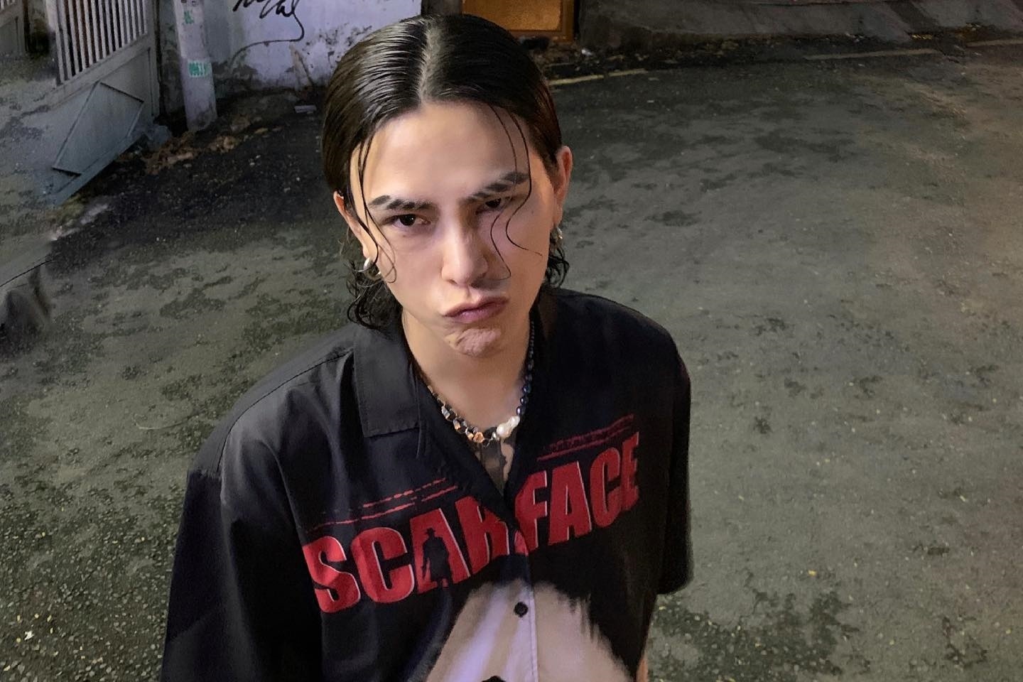 Decao, 16 Typh - khac biet hay 'choi troi'? hinh anh