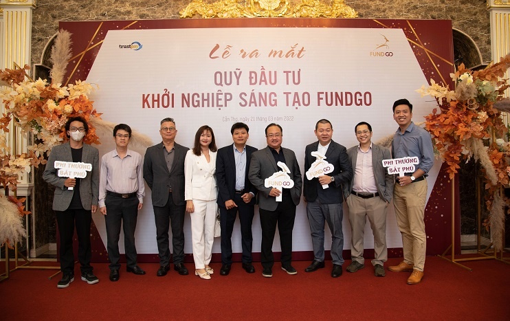 Chu tich HDQT HVA,  Fundgo anh 1