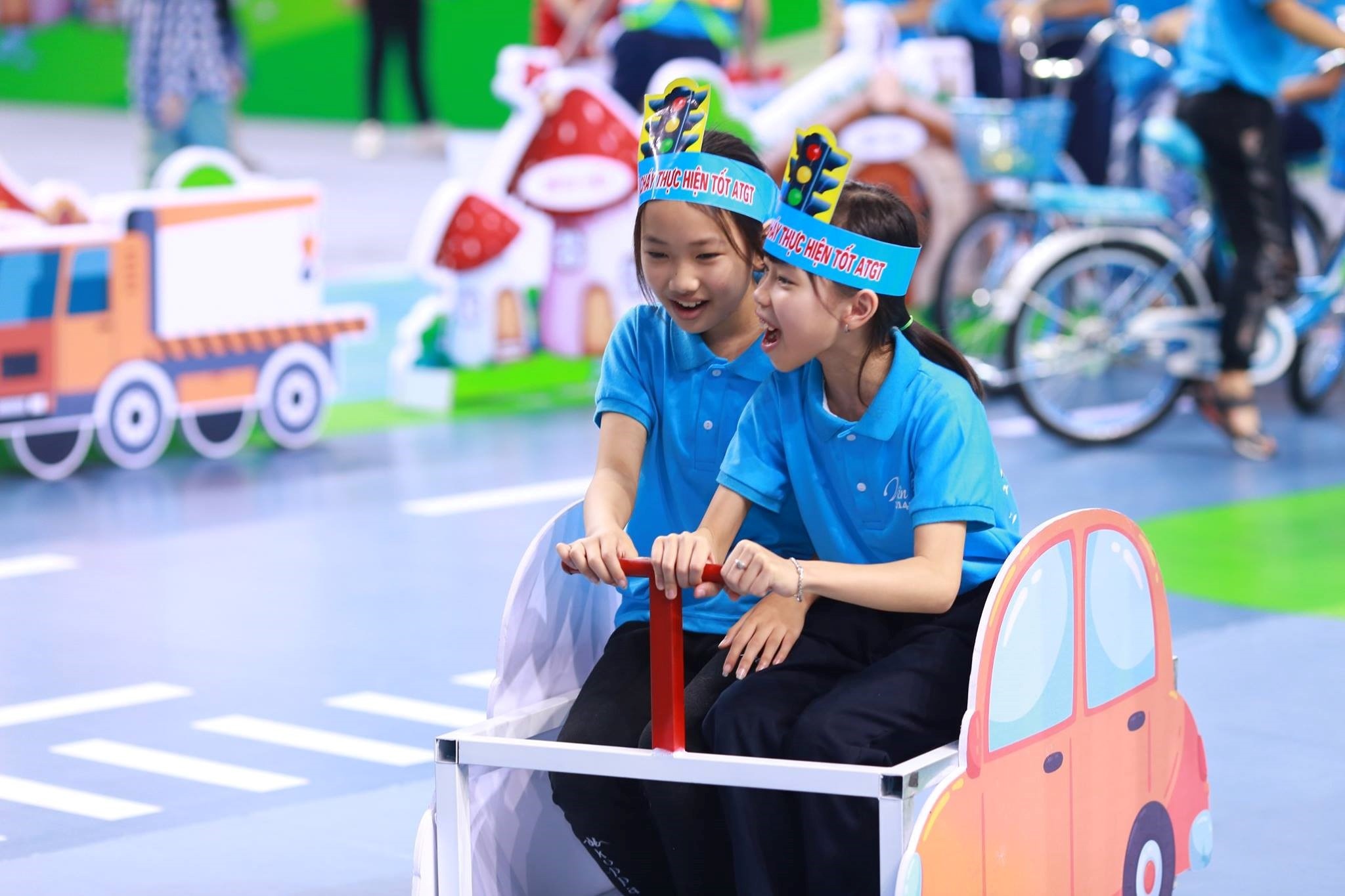 An toan giao thong hoc duong anh 2