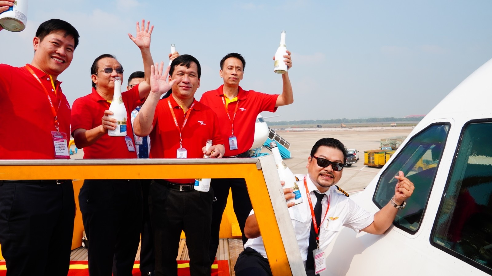 Vietjet anh 5
