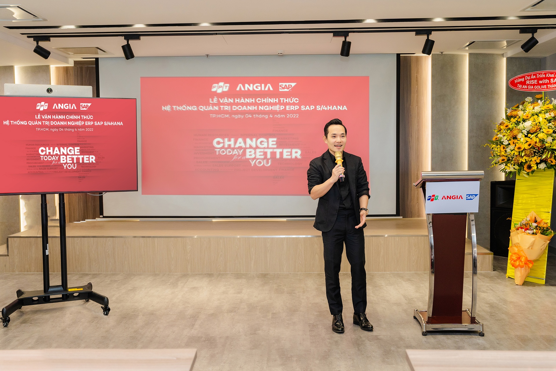 FPT IS,  chuyen doi so anh 2