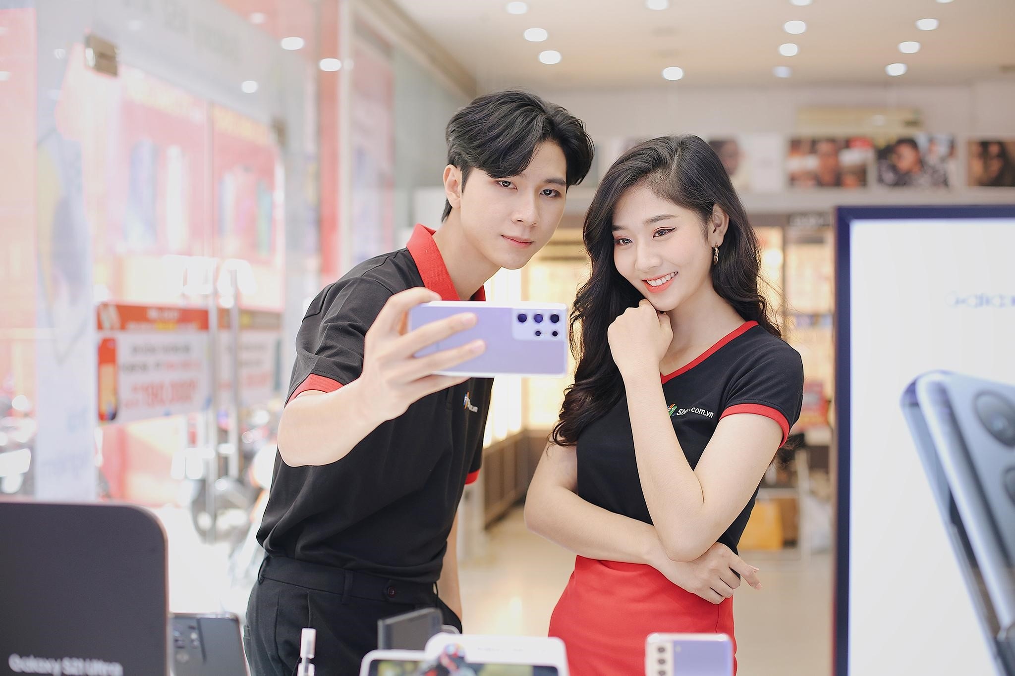 Khuyen mai FPT Shop anh 2