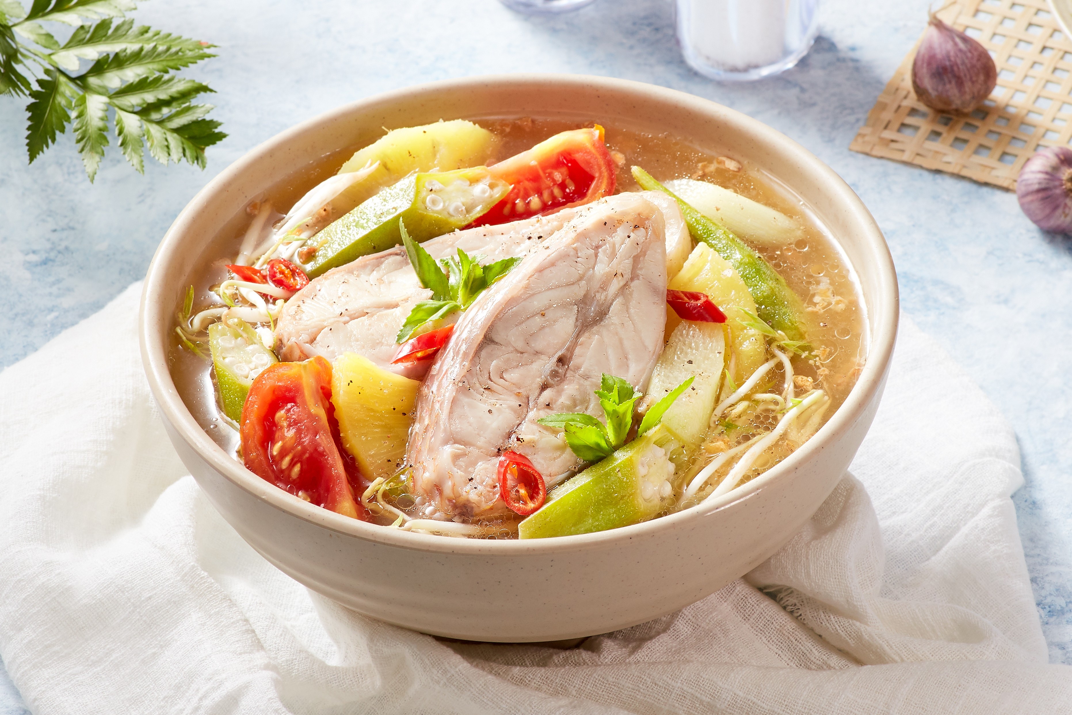 Meo nau canh chua chuan vi, nhanh gon cho nguoi ban ron hinh anh