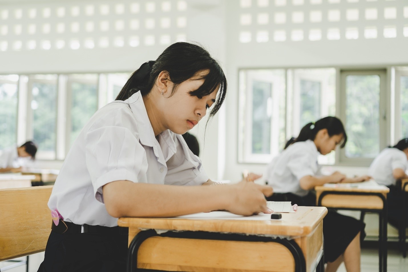 áp lực thành tích ảnh 2 ap luc thanh tich anh 2