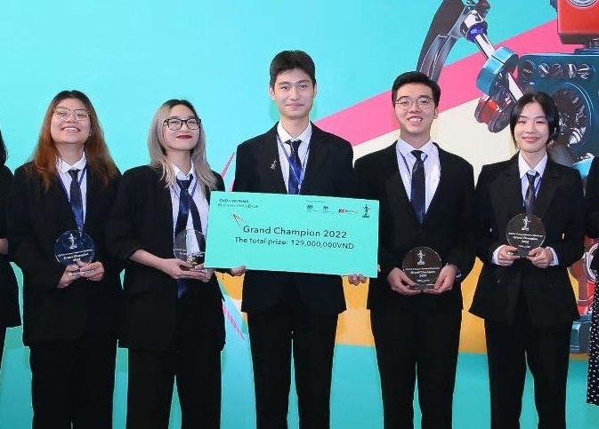 13 guong mat tai nang cua cuoc thi 'Chien luoc kinh doanh ICAEW' hinh anh